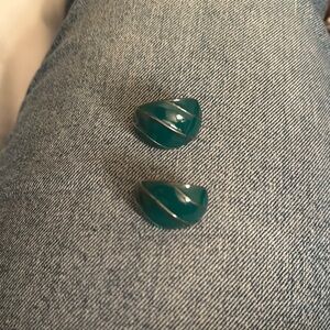 Vintage emerald Green metal Earrings